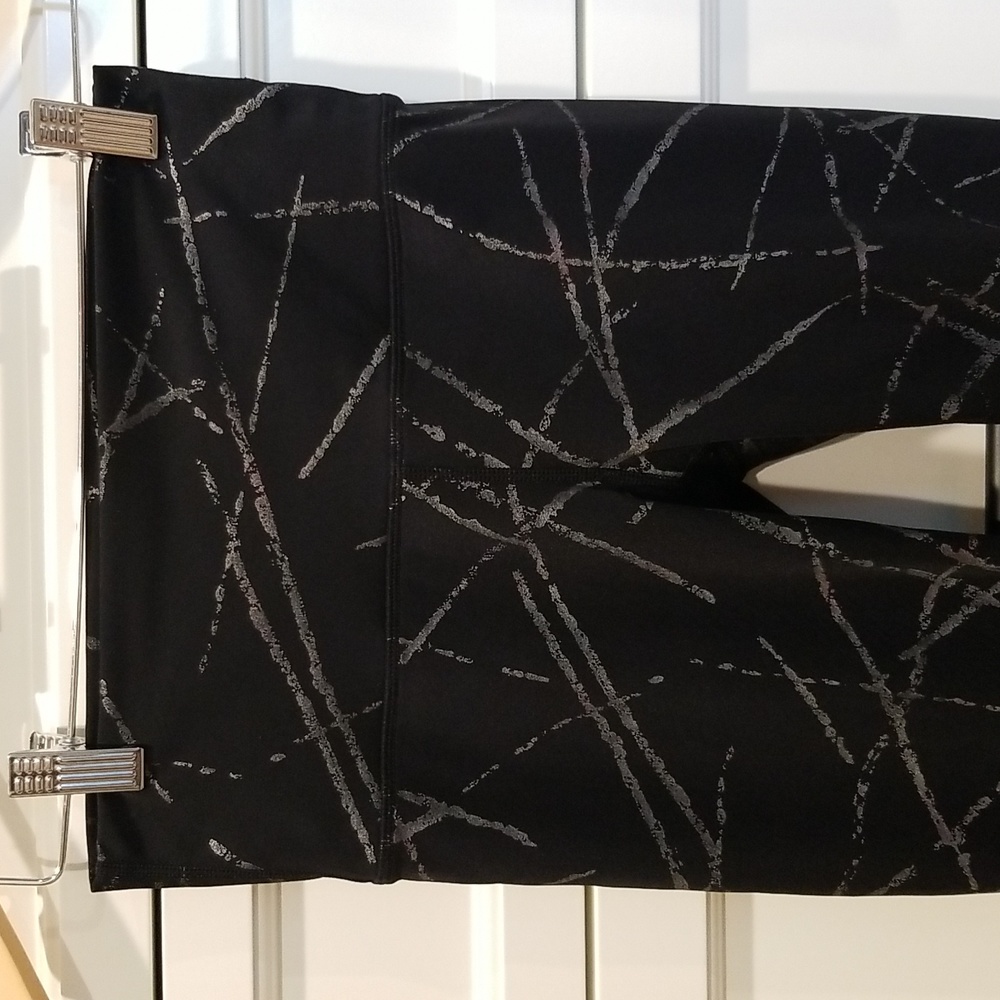 Zyia Abstract Silver Lines Leggings Size 2
